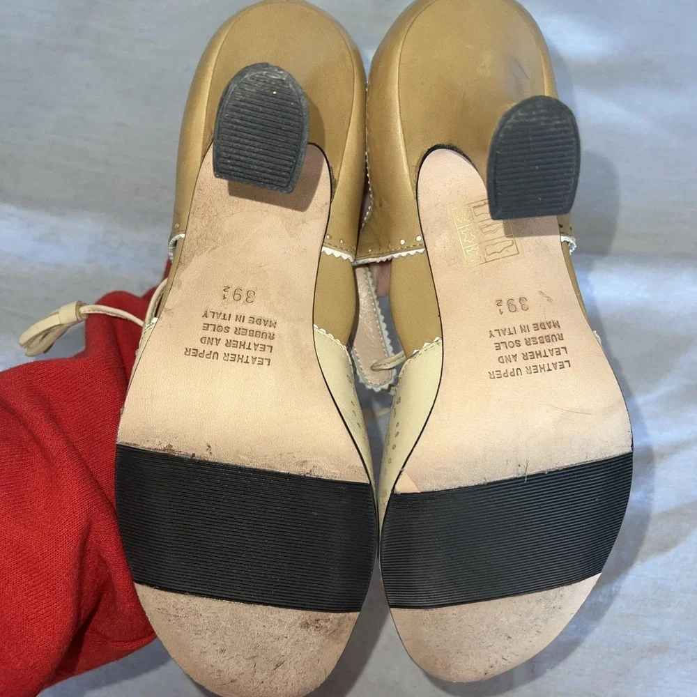 Anyi Lu Tango Shoes, 30's Style/ Nude Beige Spectator. w/ Ties - 9.5US/ 39.5EU